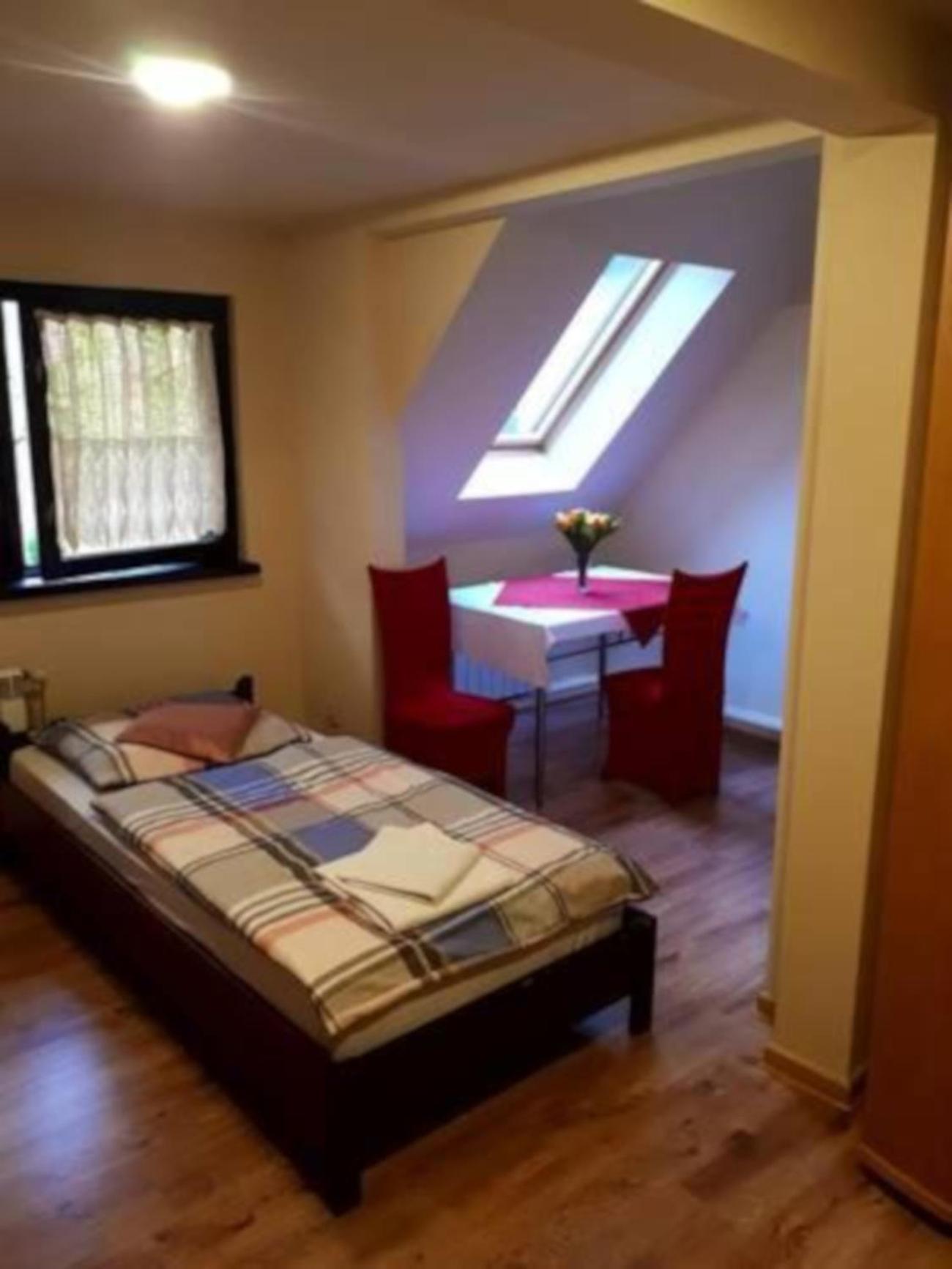 Hotel Knajpa Sorba Skwierzyna Esterno foto